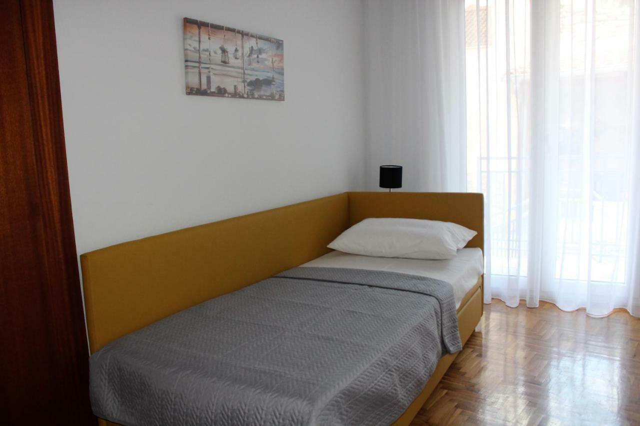 Old Town Apartment With Sea View Kavála ภายนอก รูปภาพ