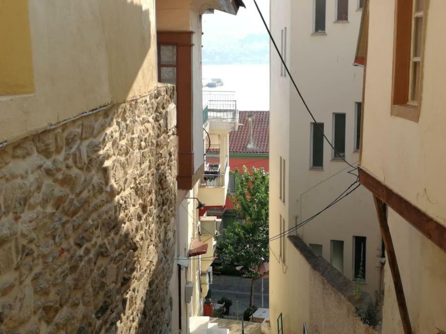 Old Town Apartment With Sea View Kavála ภายนอก รูปภาพ