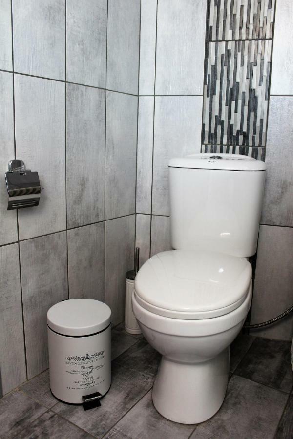 Old Town Apartment With Sea View Kavála ภายนอก รูปภาพ