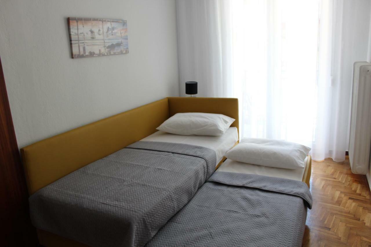 Old Town Apartment With Sea View Kavála ภายนอก รูปภาพ