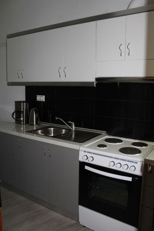 Old Town Apartment With Sea View Kavála ภายนอก รูปภาพ