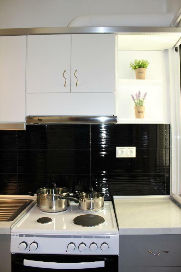 Old Town Apartment With Sea View Kavála ภายนอก รูปภาพ