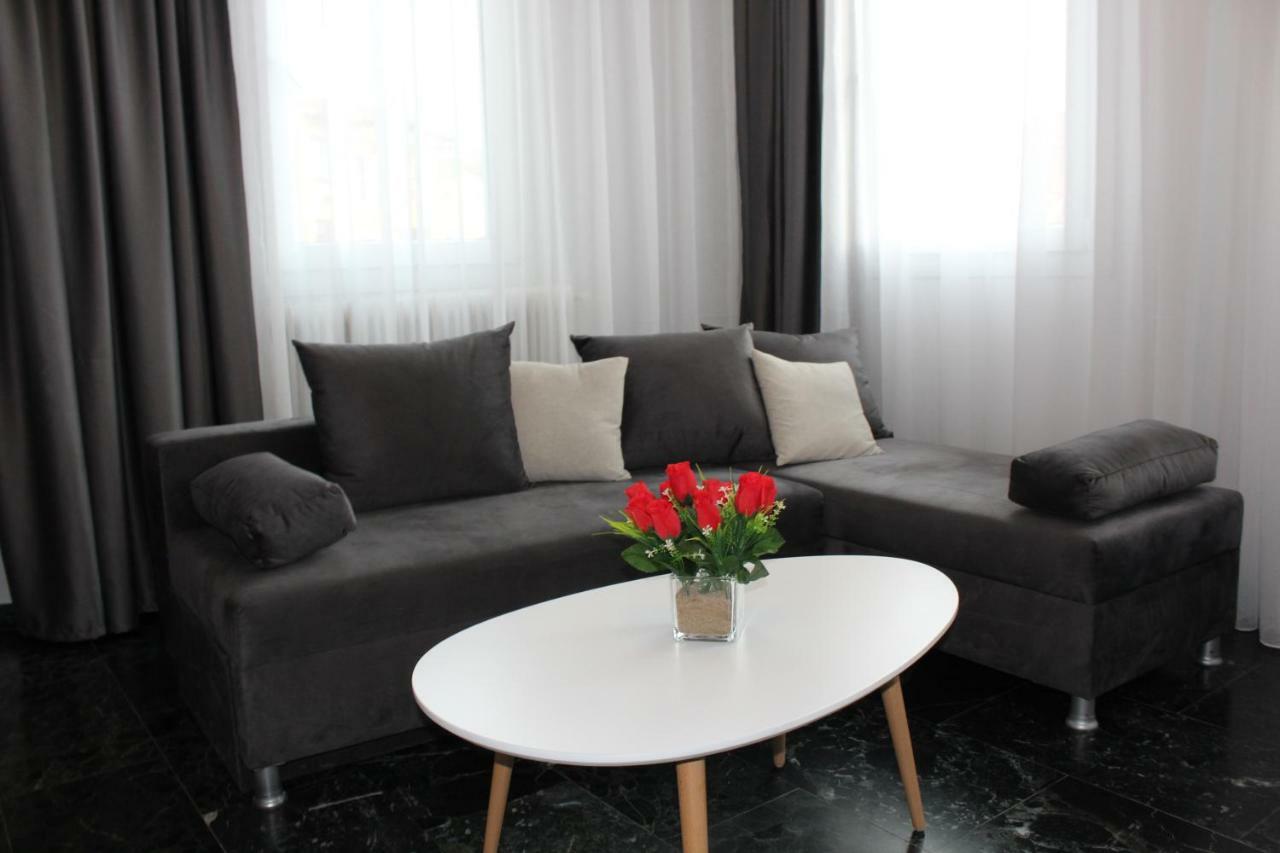 Old Town Apartment With Sea View Kavála ภายนอก รูปภาพ